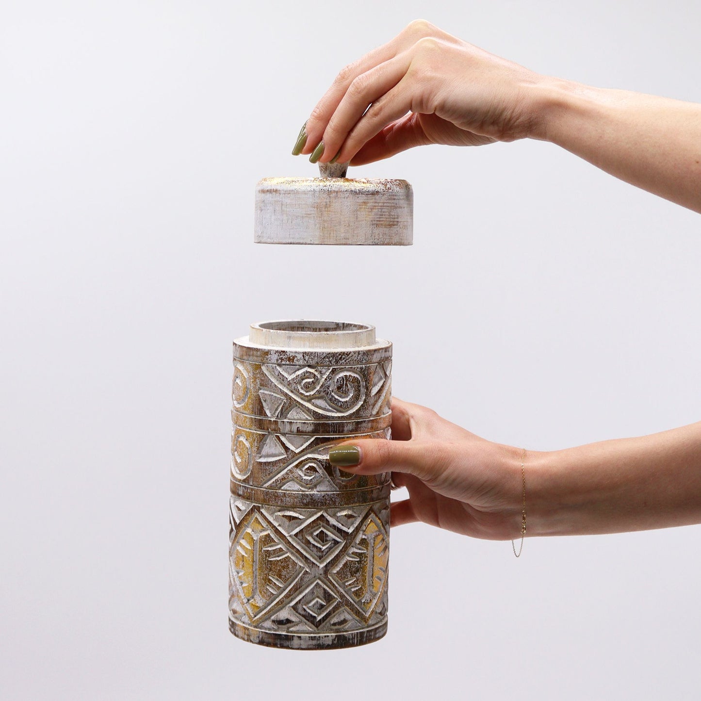 White & Gold - Tall Container - Image white--gold--tall-container-twj-03