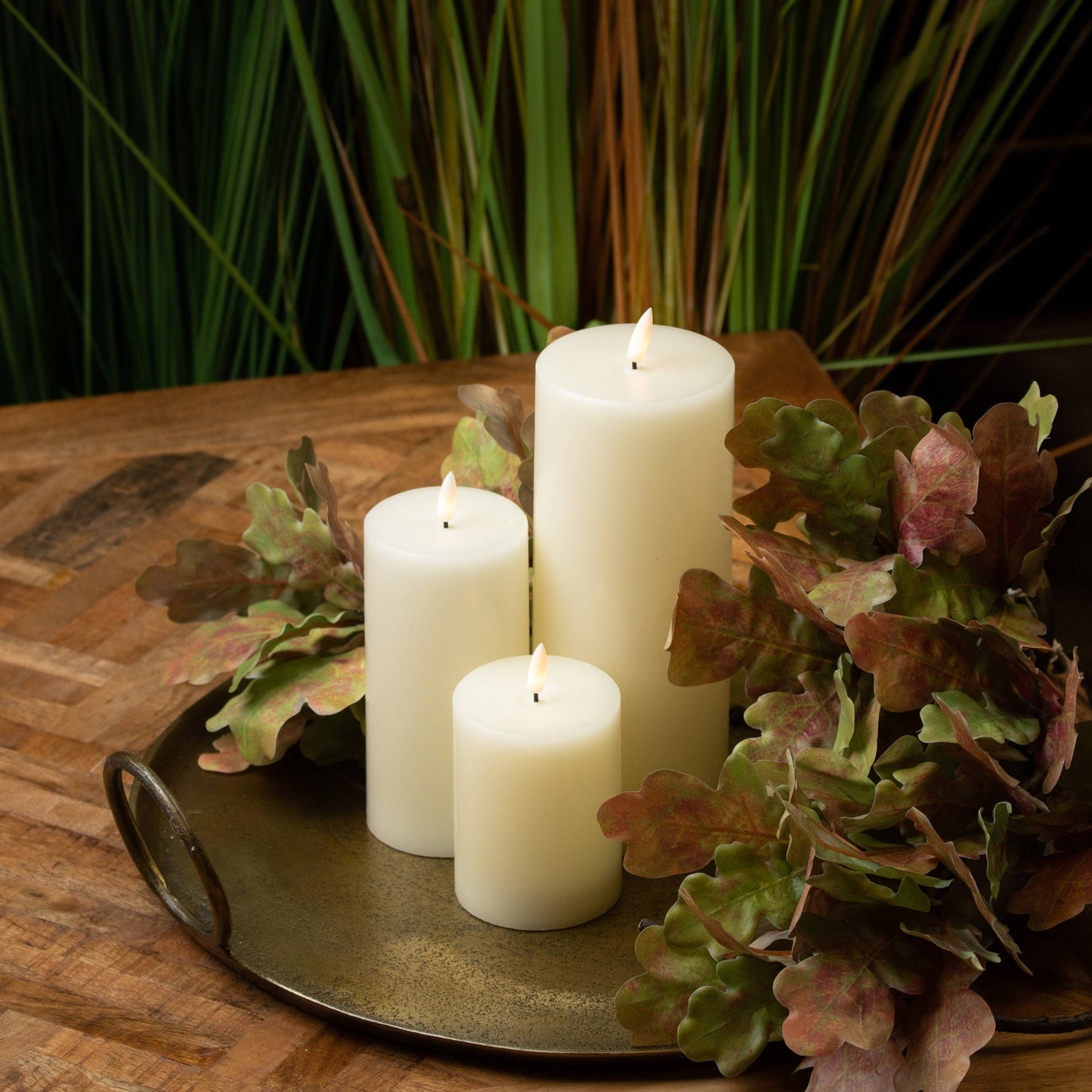 Luxe Collection Natural Glow 3.5 x 9 LED Cream Wax Candle - Wax
