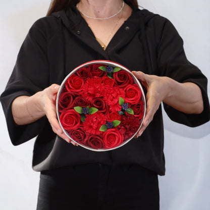 Round Box - Classic Red Roses - Image round-box--classic-red-roses-sfbx-06