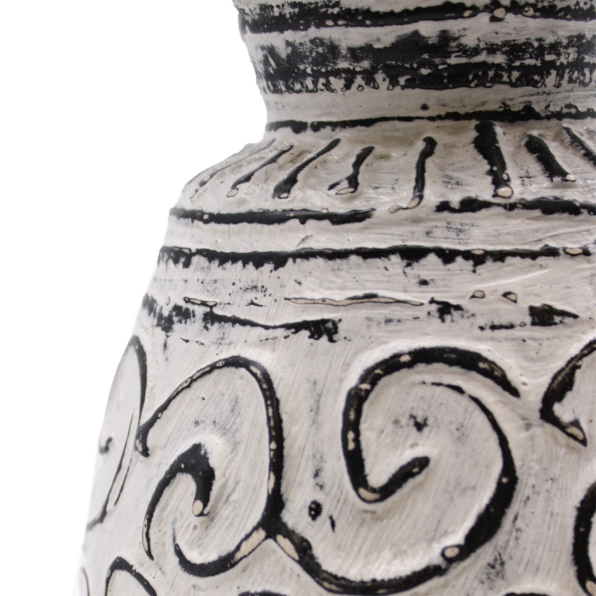 Swirls Shaped Vase - Cream - Image swirls-shaped-vase--cream-bcv-01