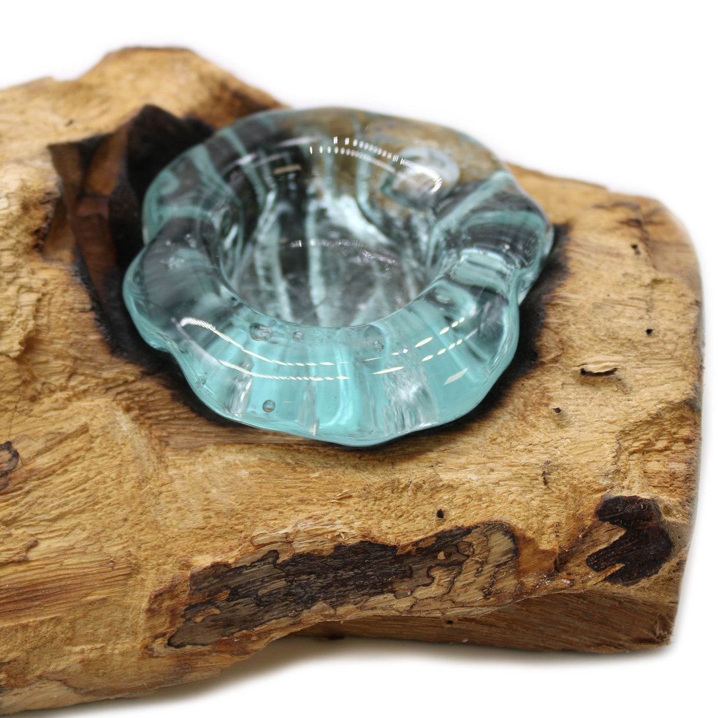 Molton Glass Flat Triple Candle Holder on Wood - Image molton-glass-flat-triple-candle-holder-on-wood-mgw-27