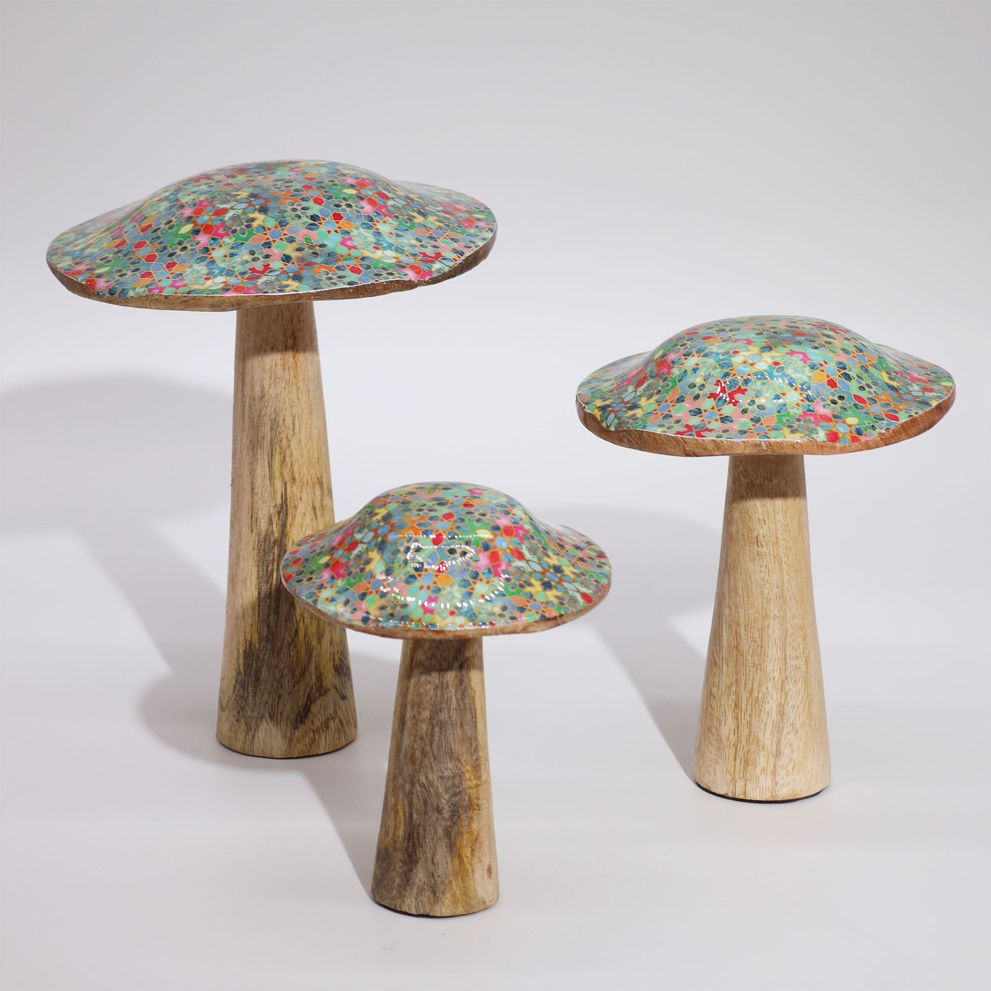 Small Wooden Mushroom - Mediterranean Tile Pattern - Image small-wooden-mushroom--mediterranean-tile-pattern-wmush-01