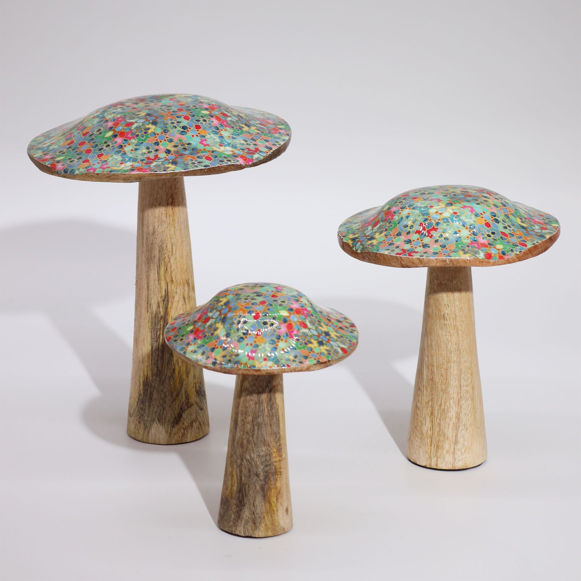 Large Wooden Mushroom - Mediterranean Tile Pattern - Image large-wooden-mushroom--mediterranean-tile-pattern-wmush-07
