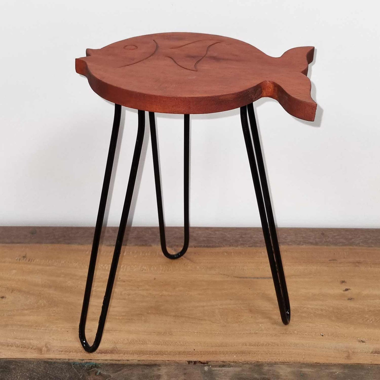 Albasia Wood Fish Stand - Terracotta - Image albasia-wood-fish-stand--terracotta-hps-06