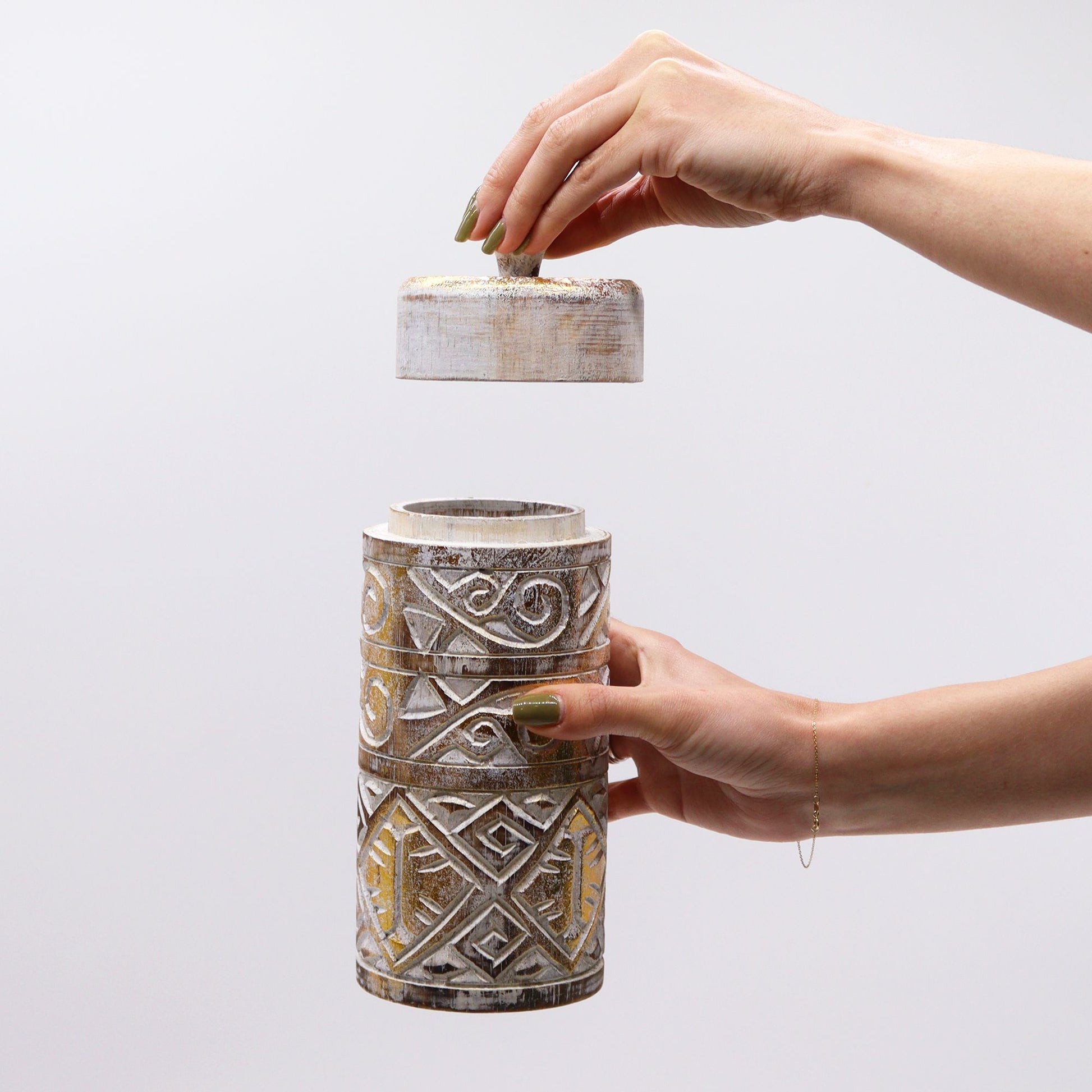 White & Gold - Tall Container - Image white--gold--tall-container-twj-03