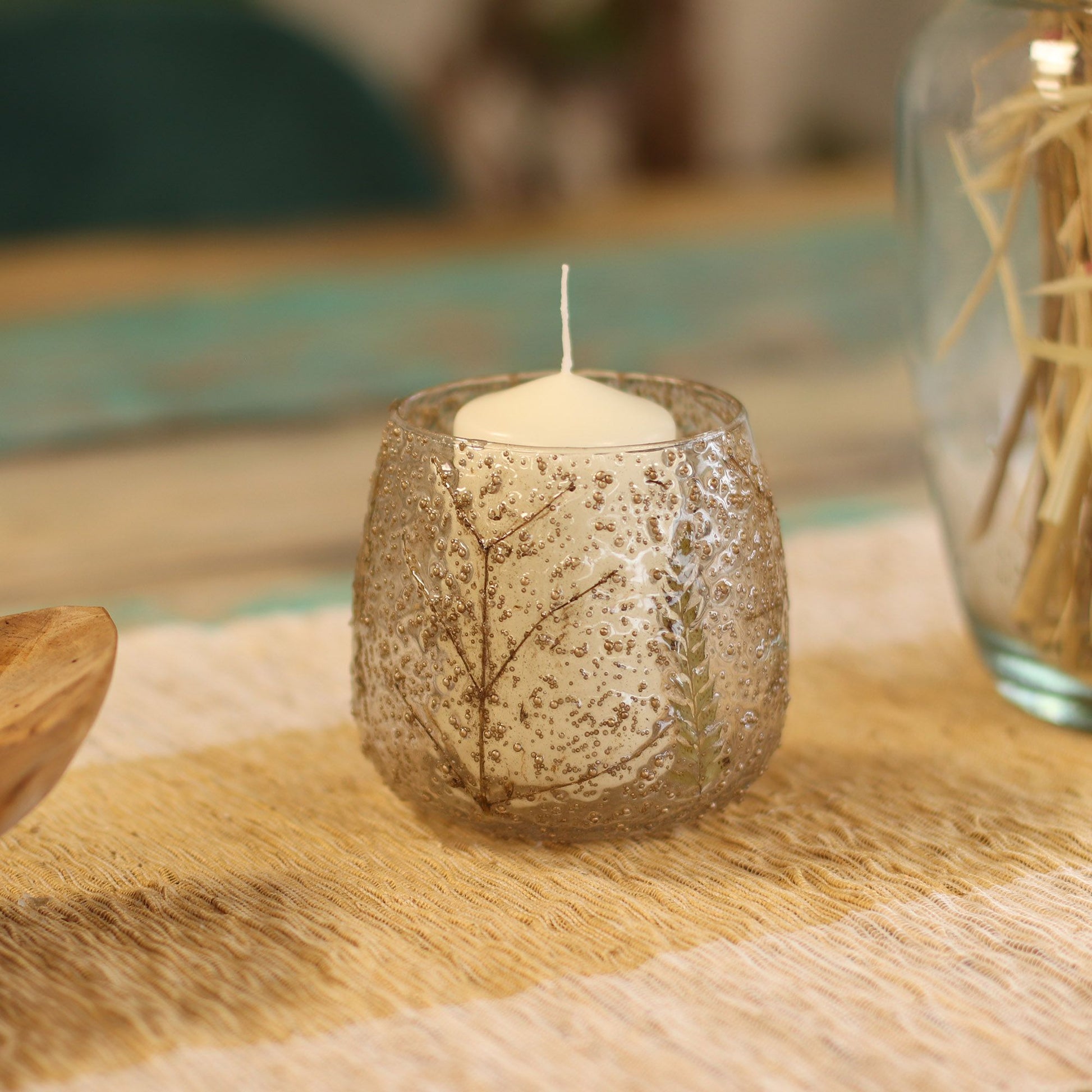 Natural Floral Glass - Straight Candle Holder -  Pino - (10x9cm) - Image natural-floral-glass--straight-candle-holder---pino--10x9cm-nfg-10