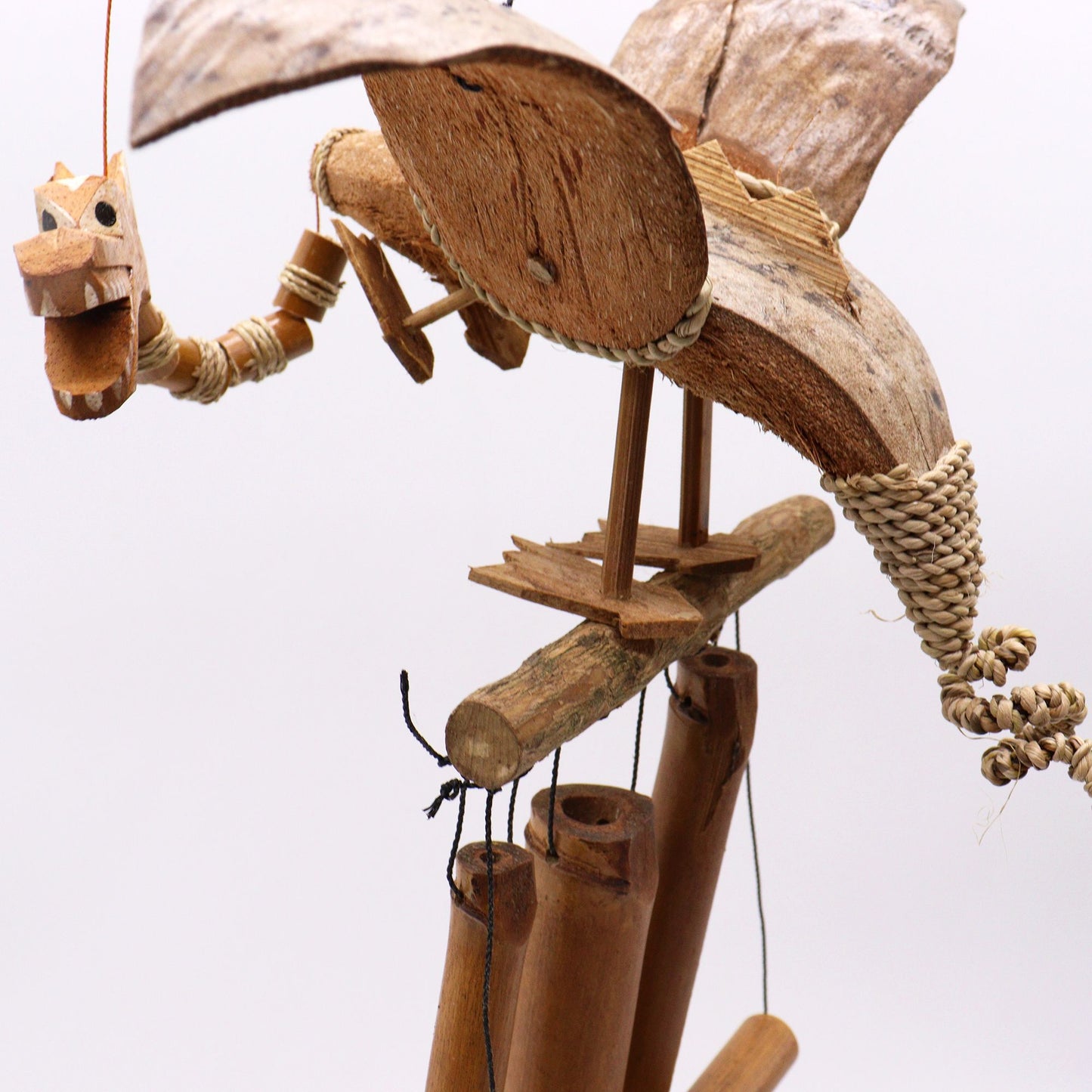 Coconut Dragon Wind Chimes - Image coconut-dragon-wind-chimes-cocod-06