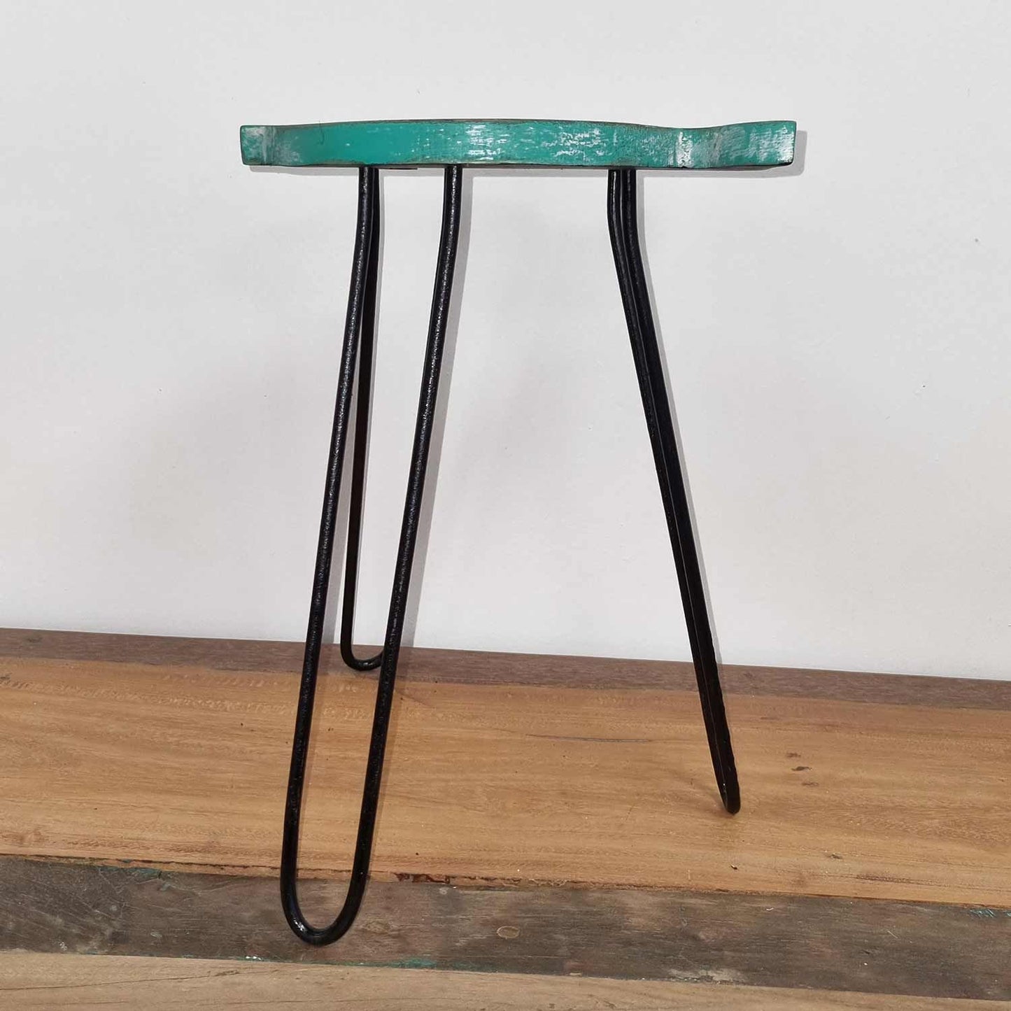 Albasia Wood Fish Stand - Turquoise - Image albasia-wood-fish-stand--turquoise-hps-07