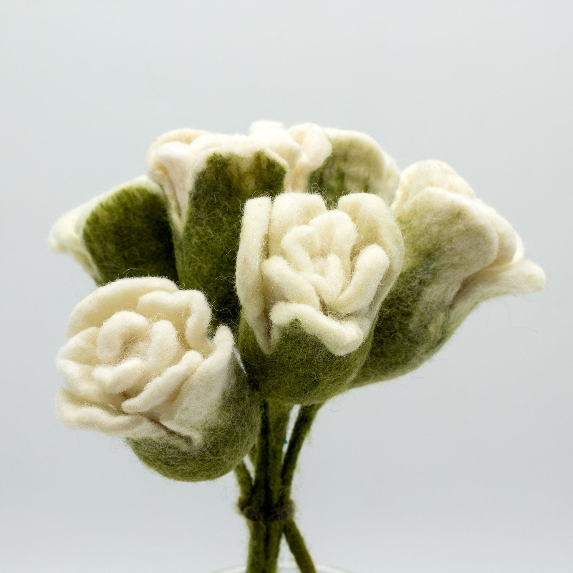 Felt Flowers - White Roses - Image felt-flowers--white-roses-ffow-03