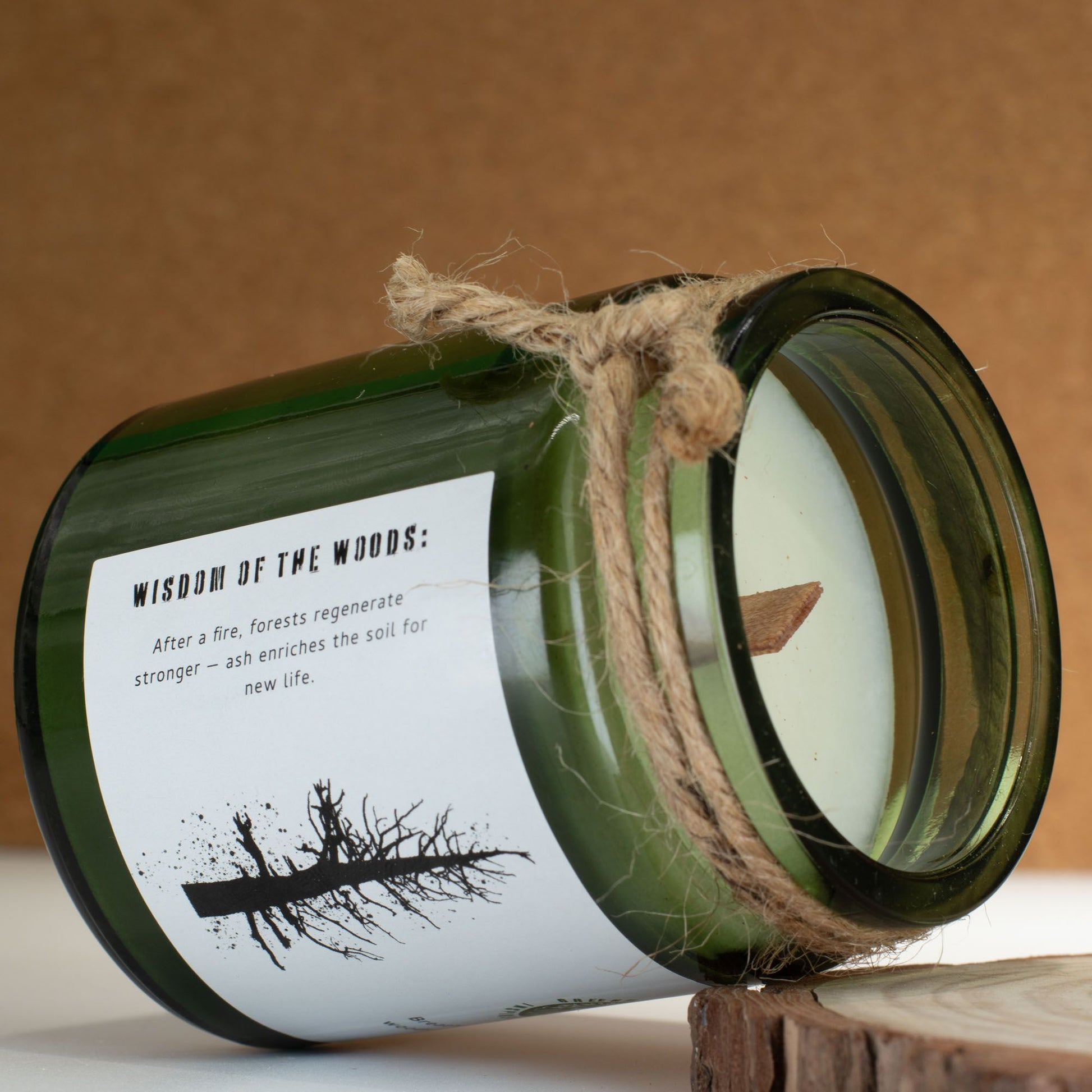 Greenman Woodwick Soy Candle - Ash & Woodsmoke - Image greenman-woodwick-soy-candle--ash--woodsmoke-wsoyc-06