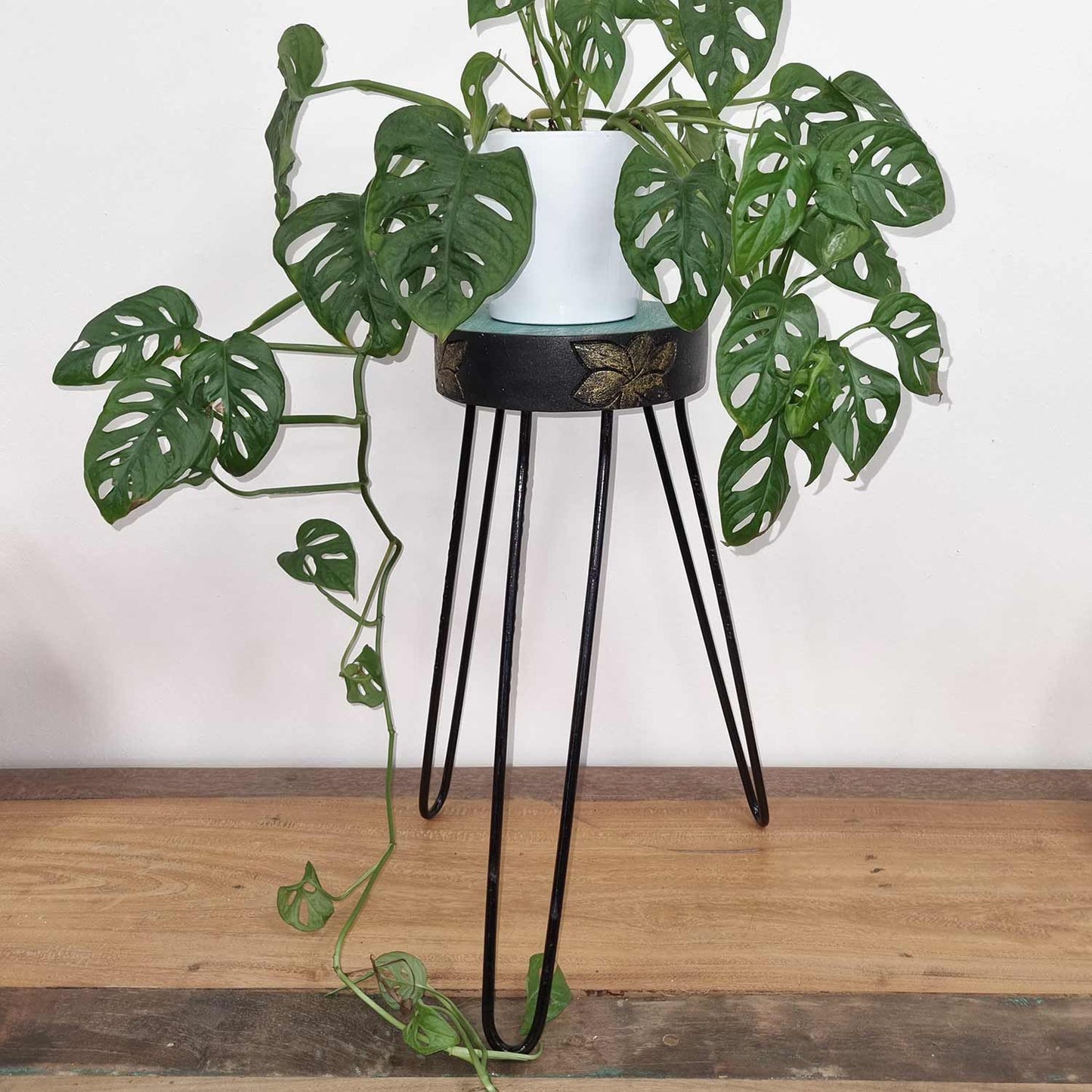 Albasia Wood Plant Stand - Turquoise & gold detail - Image albasia-wood-plant-stand--turquoise--gold-detail-hps-03