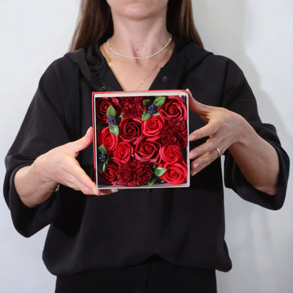 Square Box - Classic Red Roses - Image square-box--classic-red-roses-sfbx-13
