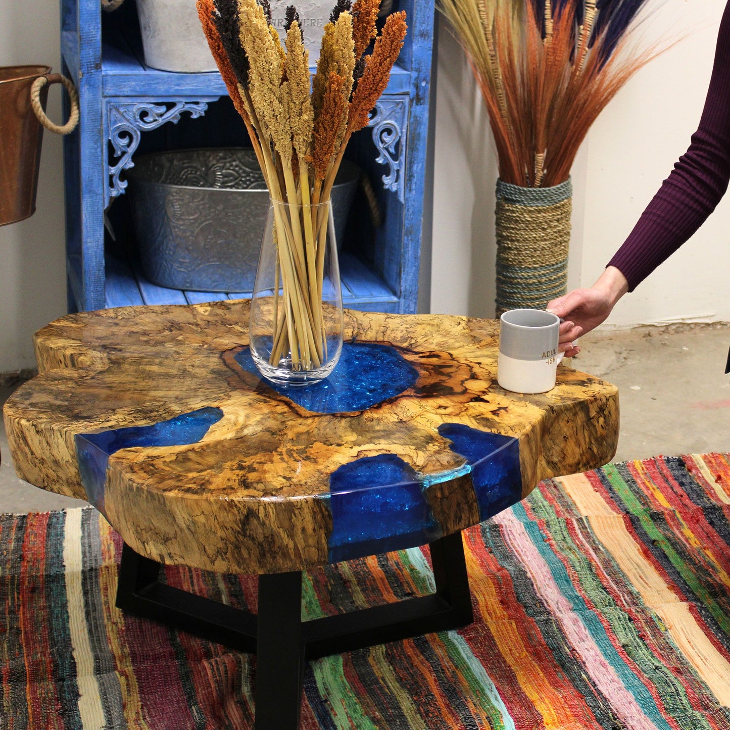 Tamarind and Resin Coffee Table - Sky Blue - Image tamarind-and-resin-coffee-table--sky-blue-rwa-02