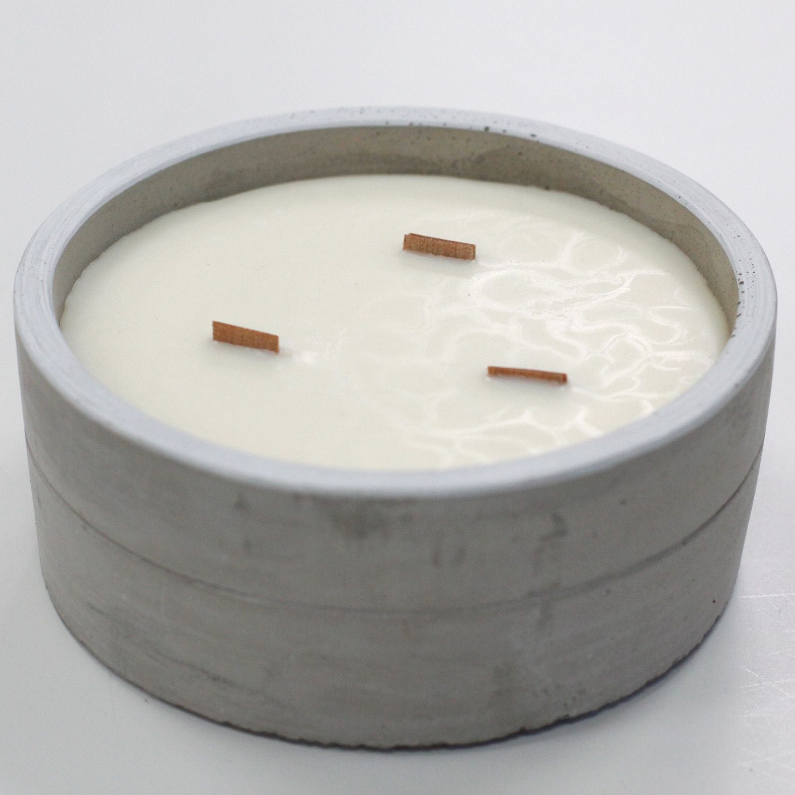 Large Round - Crushed Vanilla & Orange - Image large-round--crushed-vanilla--orange-cwc-02