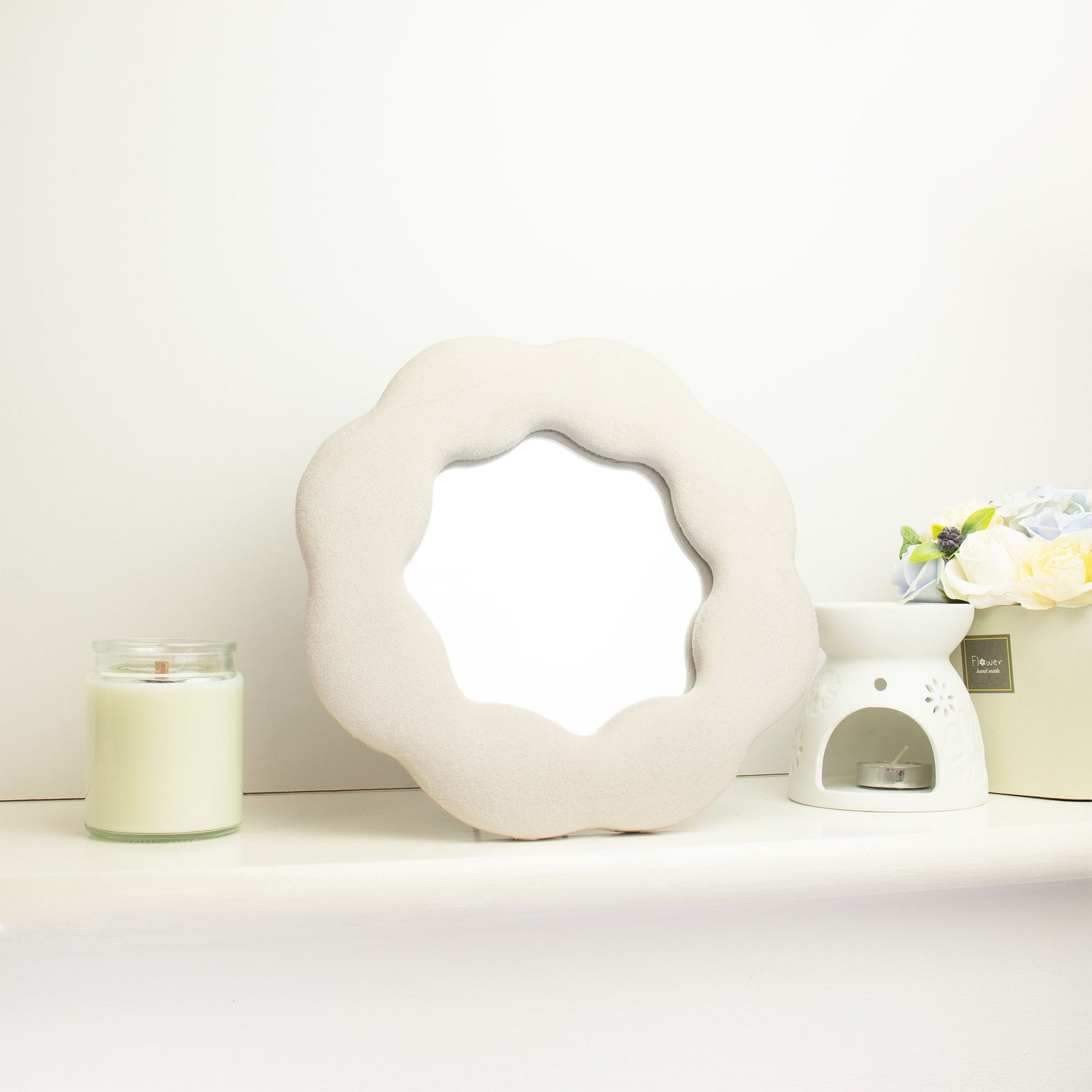 Soft Squiggly Mirror – Flower – Stone (25.4x25.4x2.3cm) - Image soft-squiggly-mirror--flower--stone-254x254x23cm-ssm-06