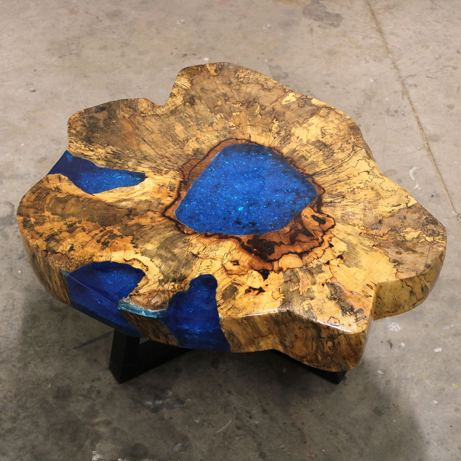 Tamarind and Resin Coffee Table - Sky Blue - Image tamarind-and-resin-coffee-table--sky-blue-rwa-02
