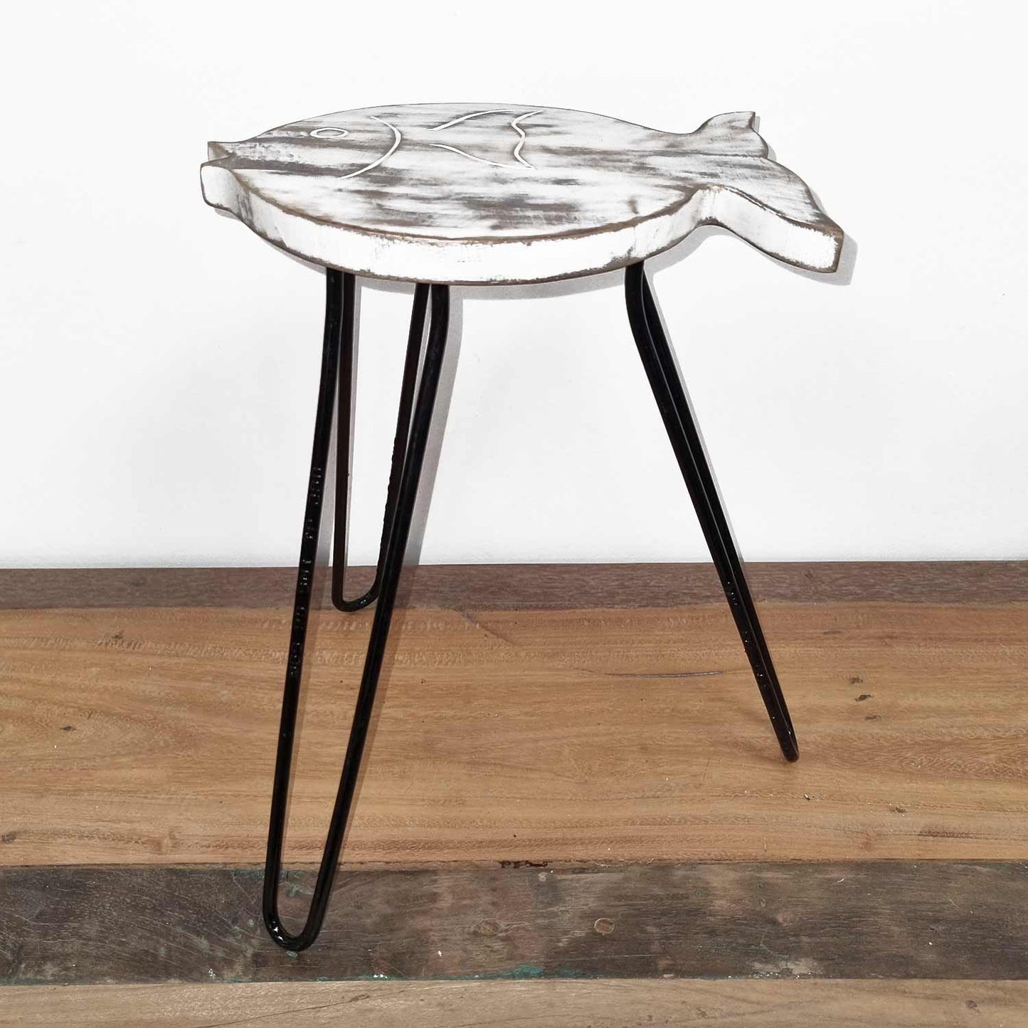 Albasia Wood Fish Stand - Whitewash - Image albasia-wood-fish-stand--whitewash-hps-05