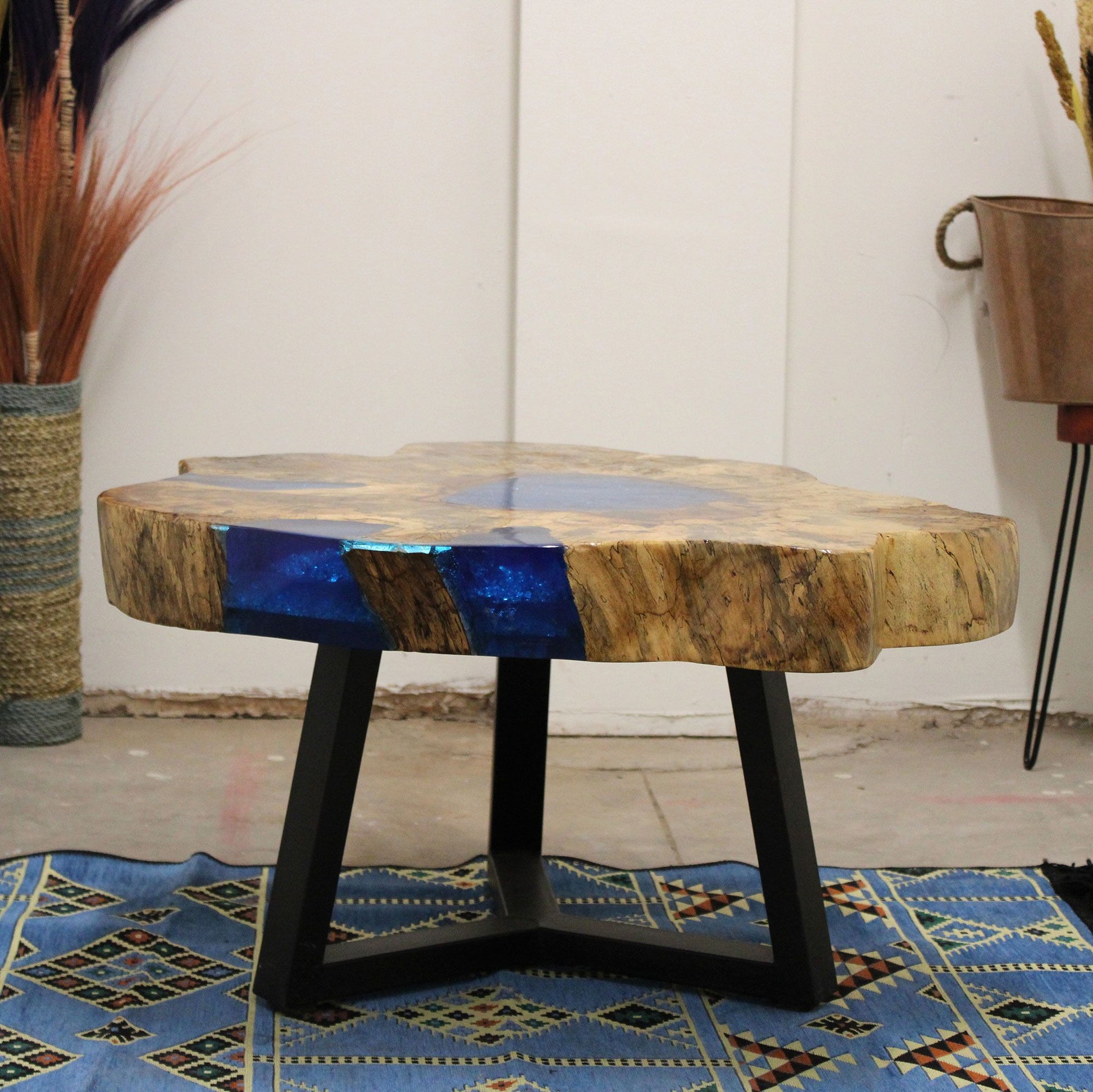 Tamarind and Resin Coffee Table - Sky Blue - Image tamarind-and-resin-coffee-table--sky-blue-rwa-02