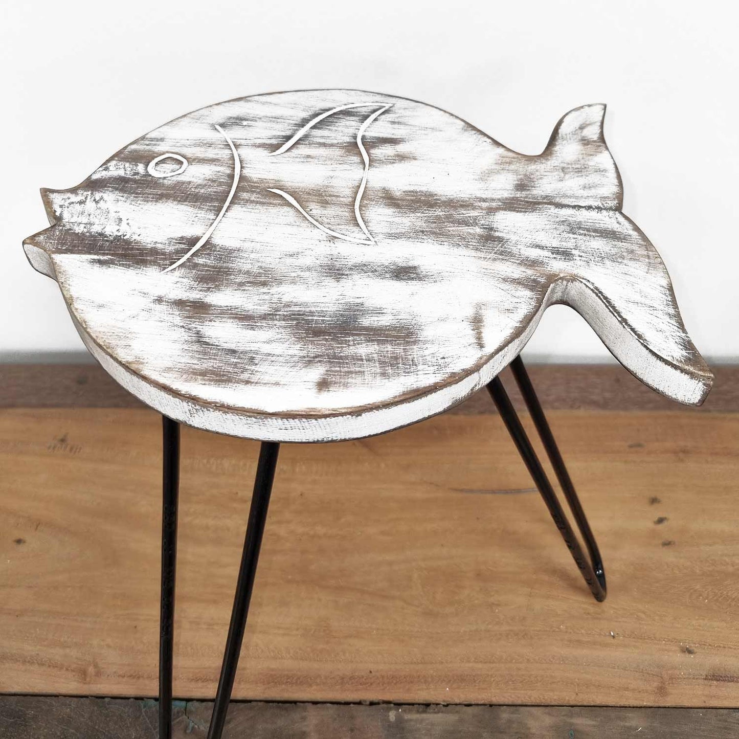 Albasia Wood Fish Stand - Whitewash - Image albasia-wood-fish-stand--whitewash-hps-05