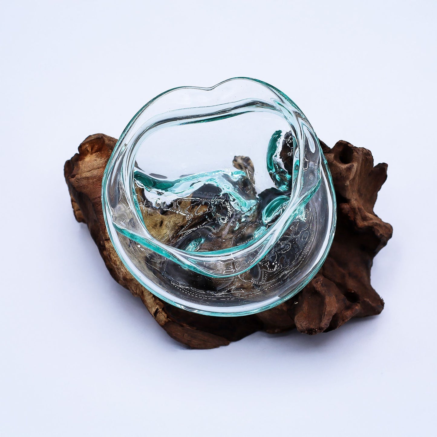 Molten Glass Wavy Bowl on Wood 18cm - Image molten-glass-wavy-bowl-on-wood-18cm-mgw-41