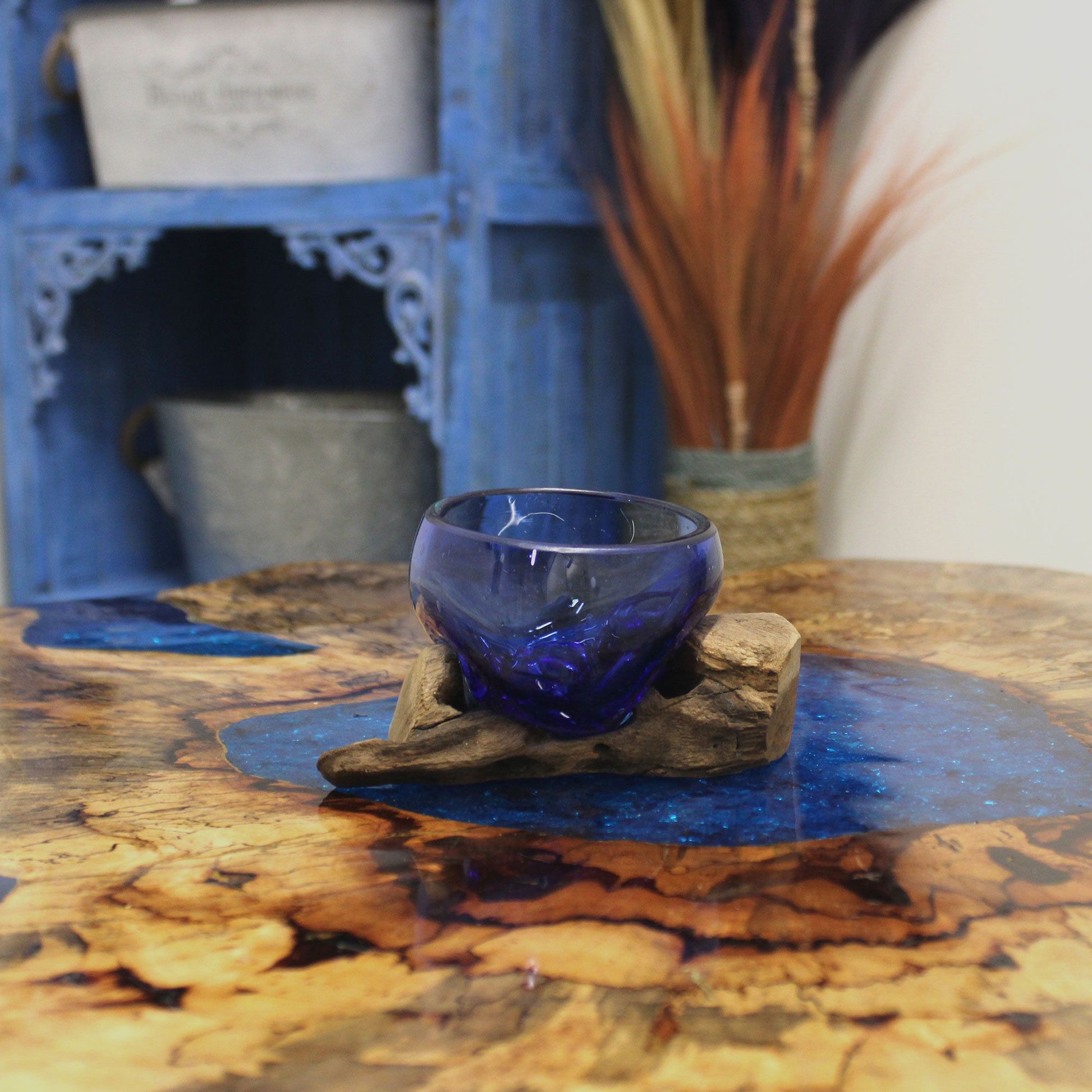 Molton Glass Mini Blue Bowl on Wood - Image molton-glass-mini-blue-bowl-on-wood-mgw-34