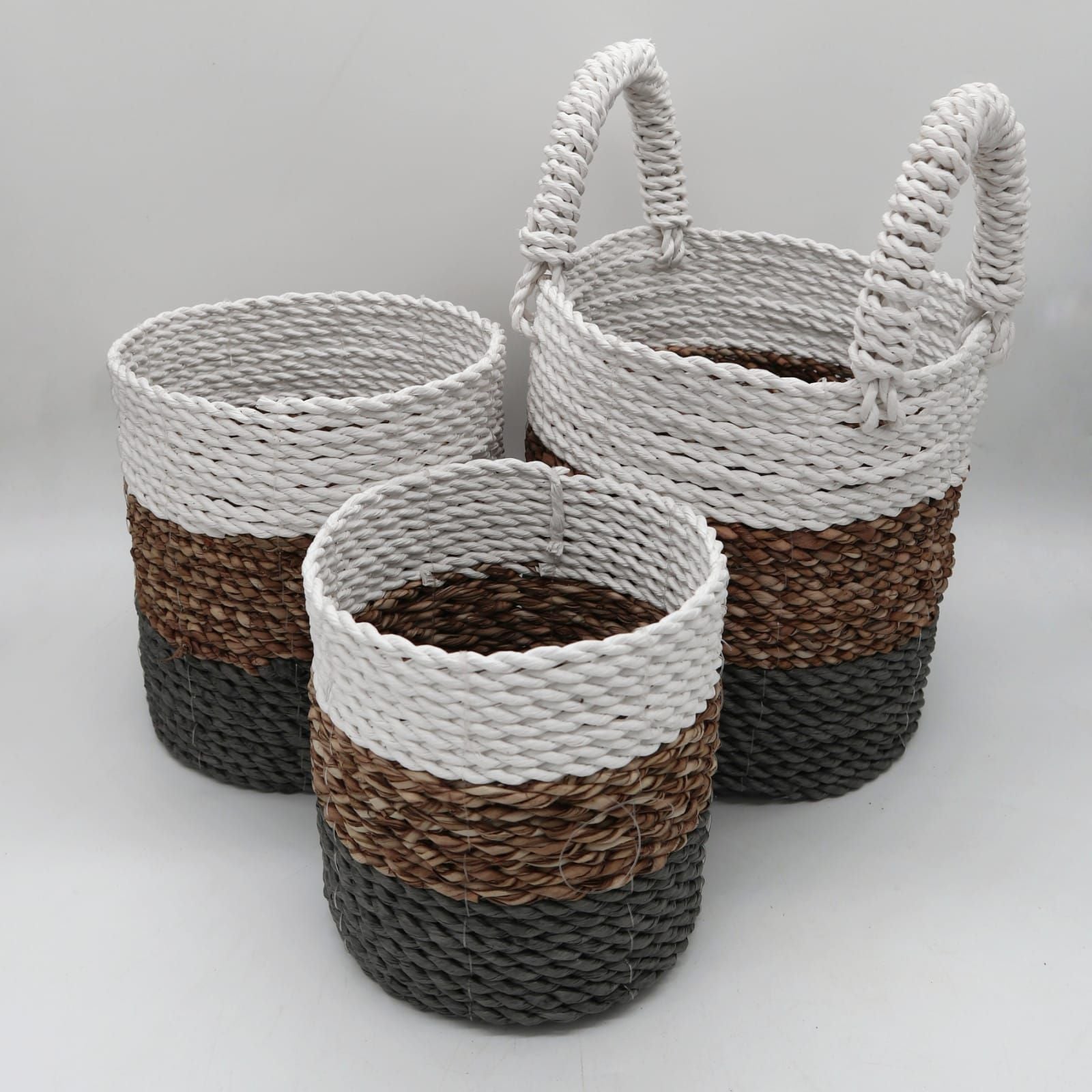 Seagrass Basket Set - Grey / Natural / White - Image seagrass-basket-set--grey--natural--white-sbs-03
