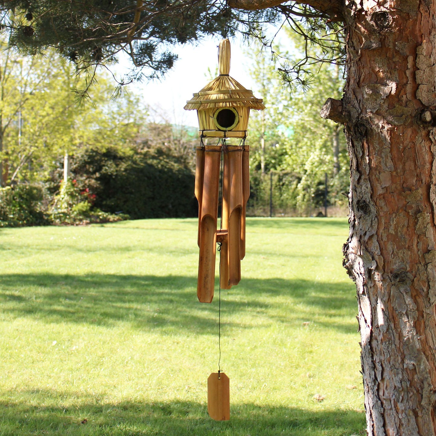 Round Seagrass Bird Box with Chimes 45x17cm - Image round-seagrass-bird-box-with-chimes-45x17cm-birdb-03