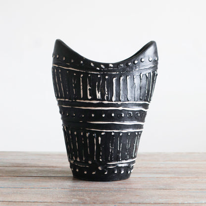 Swirls Shaped Vase - Chocolate - Image swirls-shaped-vase--chocolate-bcv-07
