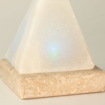 Quality USB Pyramid WHITE Salt Lamp - 9 cm (multi)