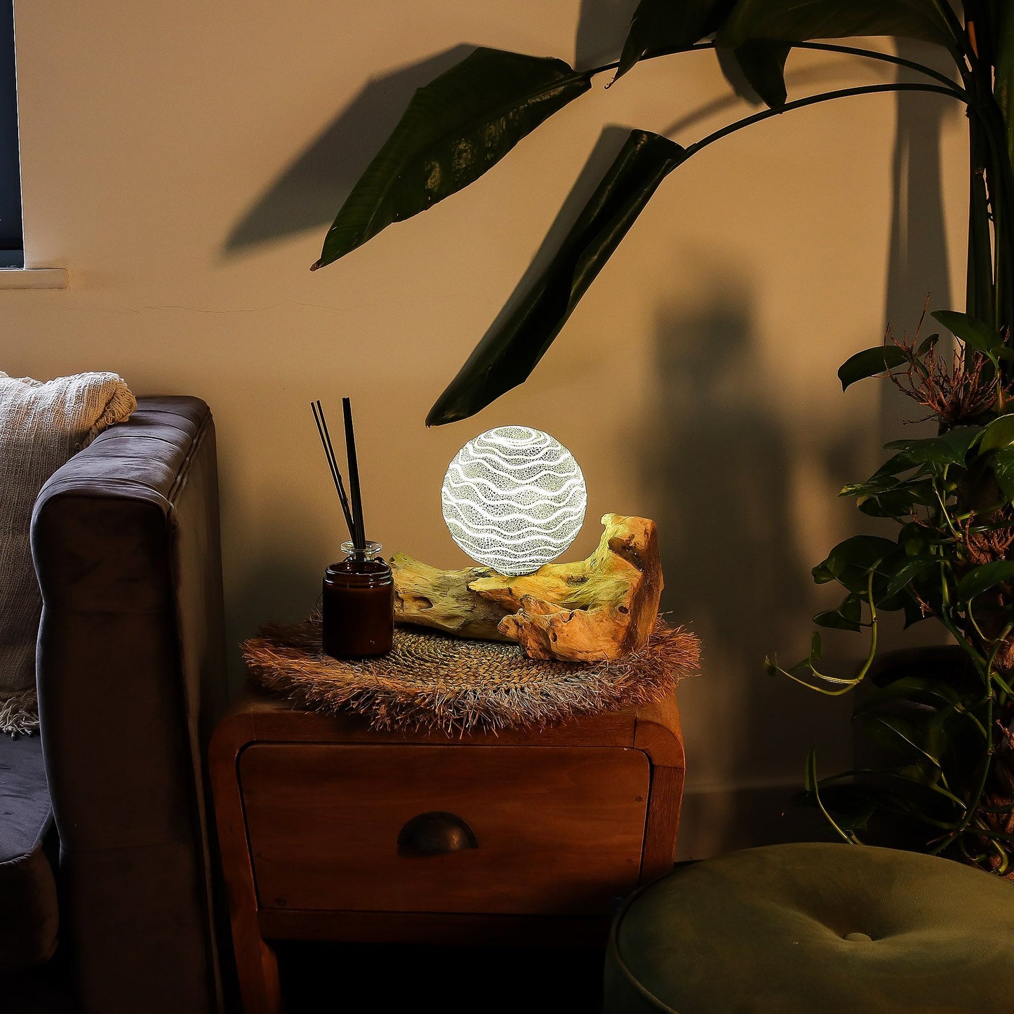 DriftGlow Lamp Grey Luna Shade - Image driftglow-lamp-grey-luna-shade-gamwl-01