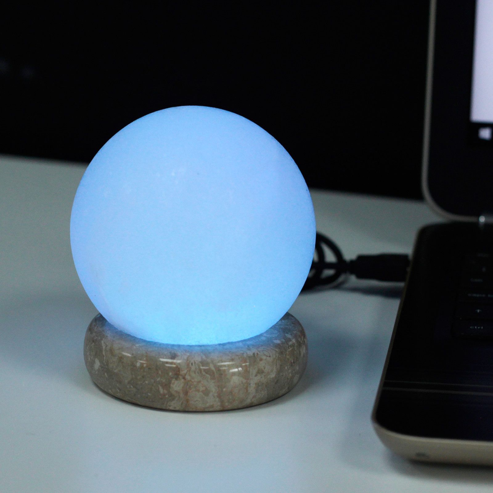 Quality USB Ball WHITE Salt Lamp - 9 cm (multi) - Image quality-usb-ball-white-salt-lamp--9-cm-multi-qsalt-66n